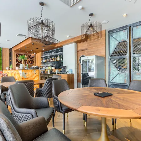 Time Boutique 4* Σπλιτ