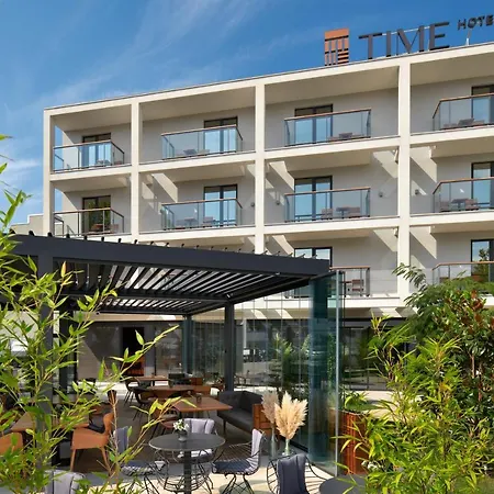 Time Boutique 4*
