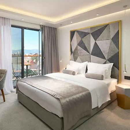 Time Boutique 4*